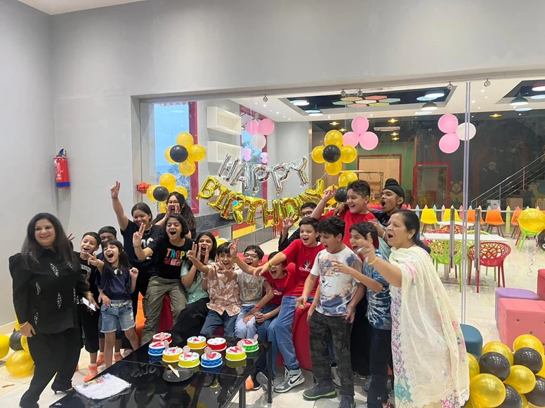 kids having fun in birthday celebration at skyjumper