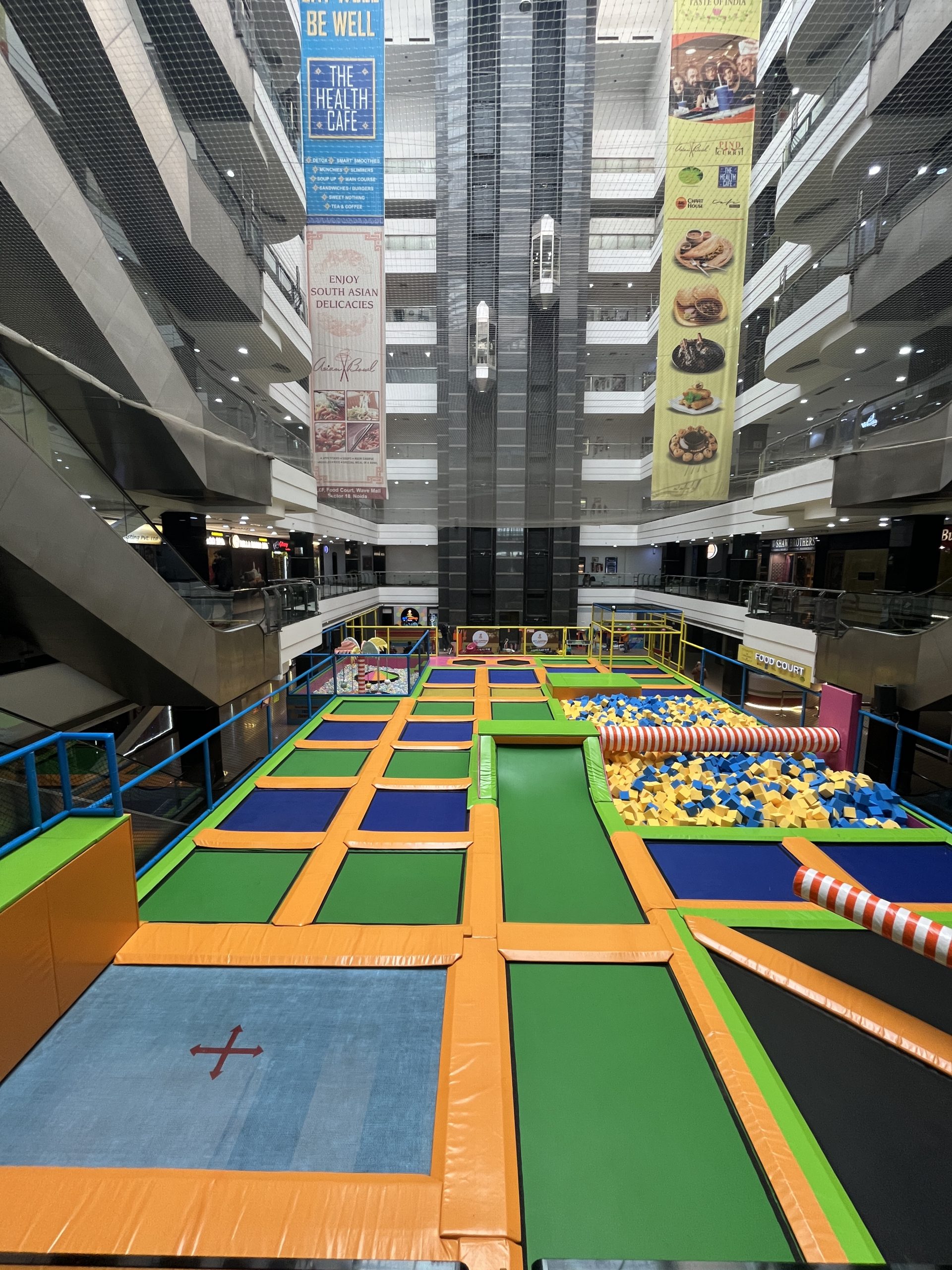 amusement centre in noida, wave mall