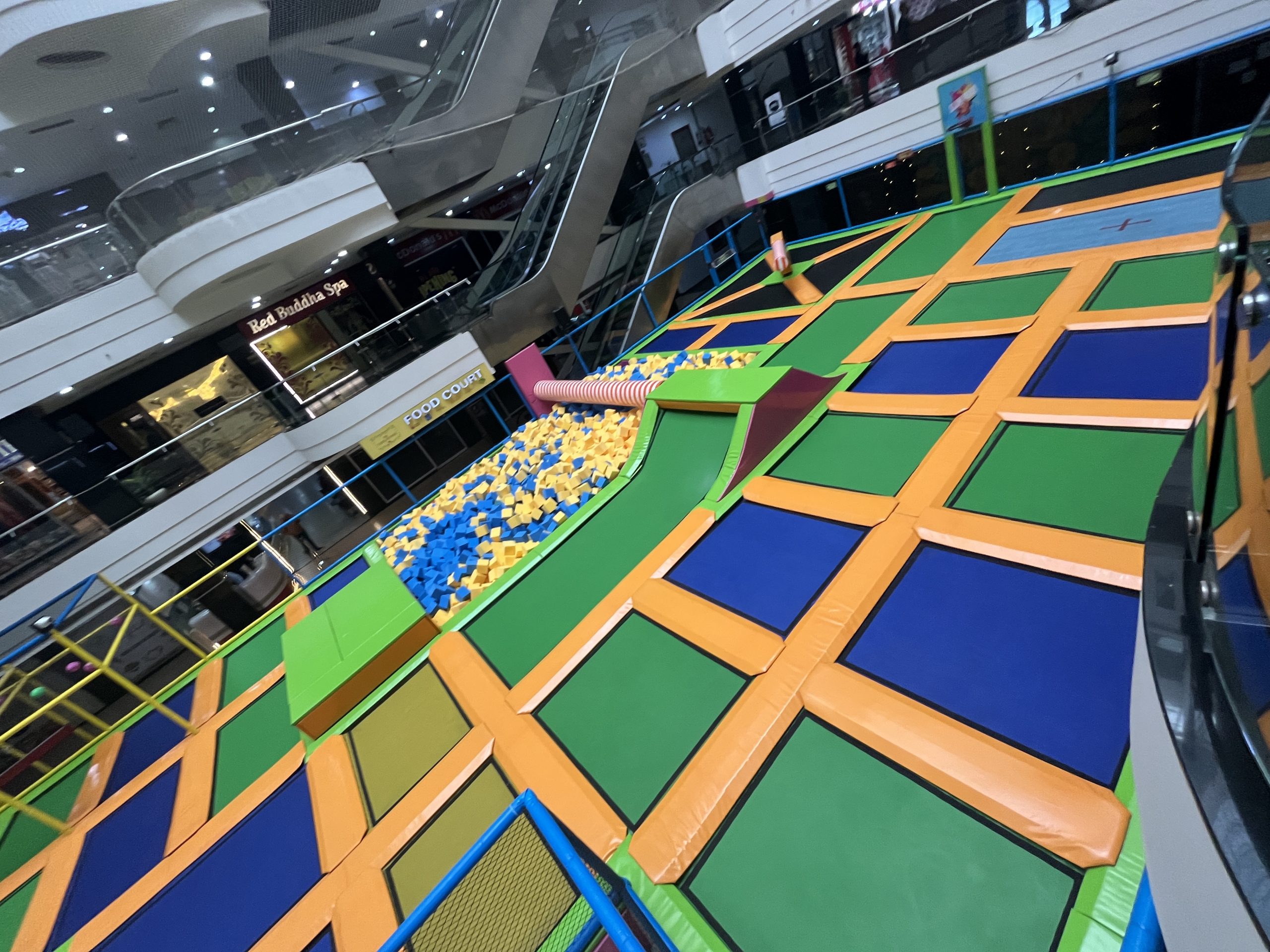 trampoline park in noida, wave mall